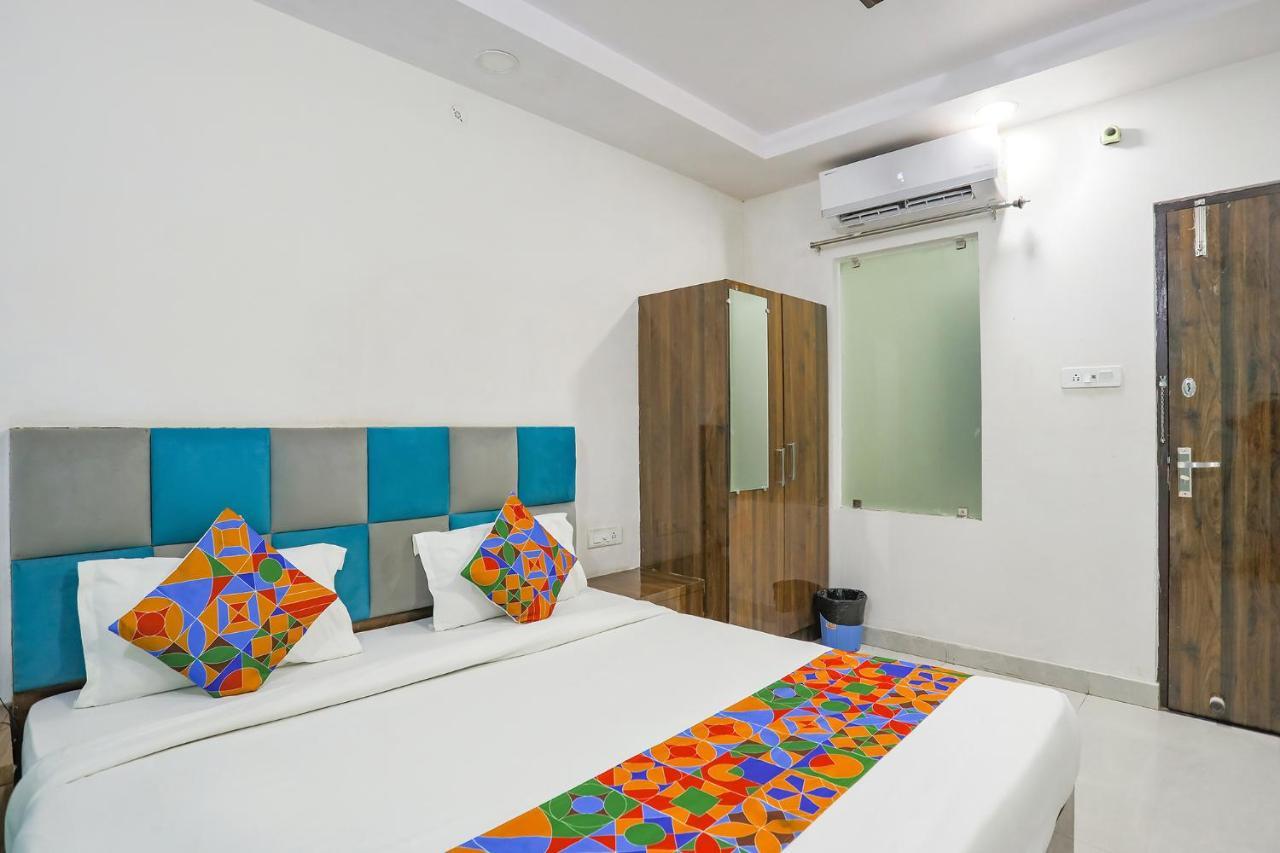 Fabhotel Sm Palace Chinhat Exterior foto